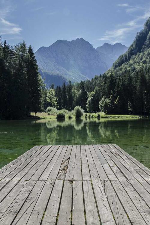 Mountain Echoes